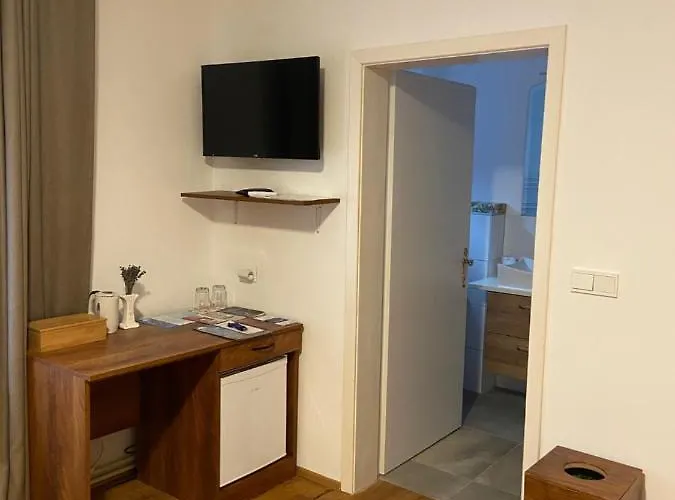 Sobe Djurdjevic 4* Zatonje